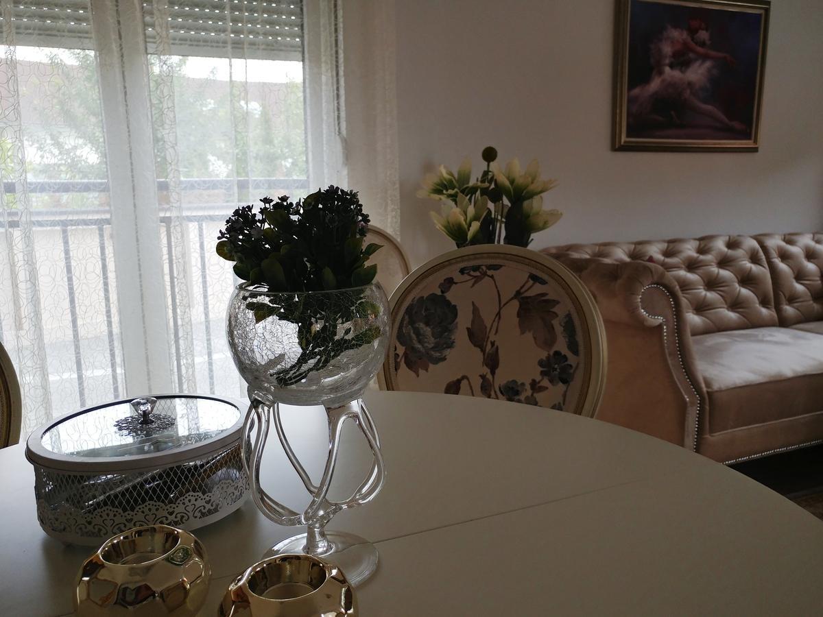 Jc10 Apartment 3 Bedroom, Free Parking, 73Sqm Novi Sad Ngoại thất bức ảnh