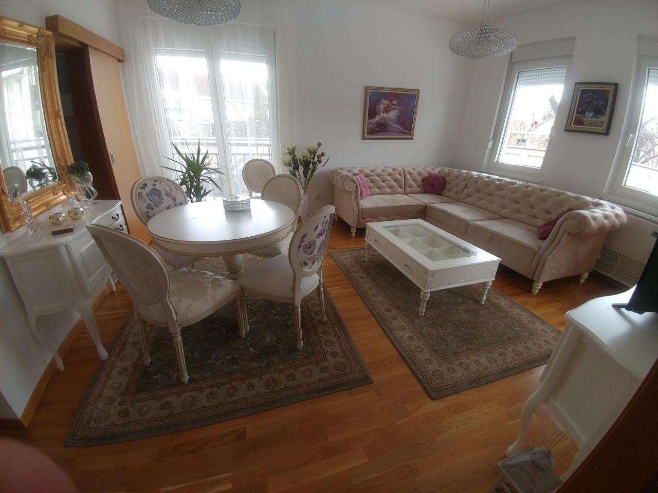 Jc10 Apartment 3 Bedroom, Free Parking, 73Sqm Novi Sad Ngoại thất bức ảnh